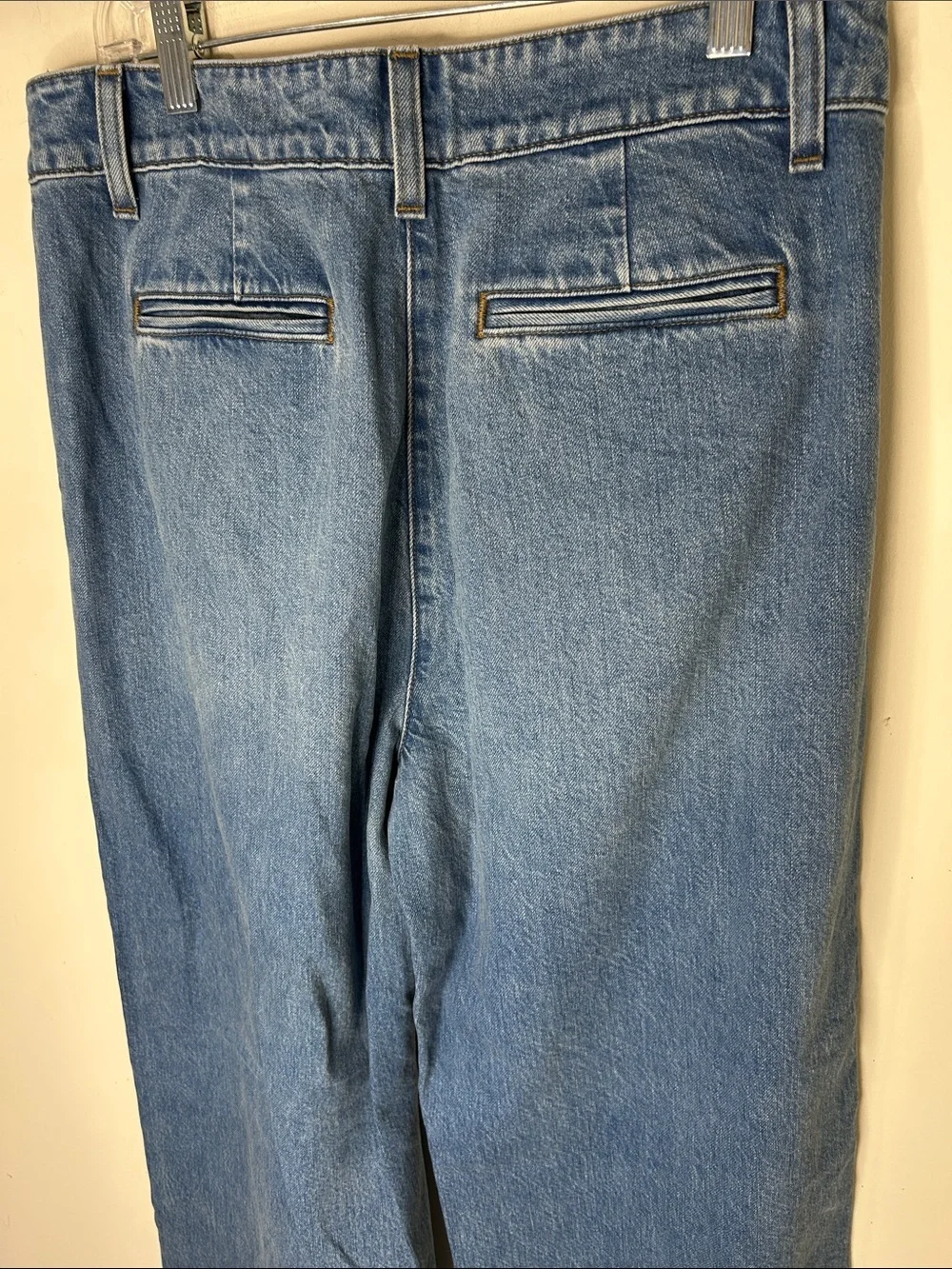 NWT J. CREW Wide-leg Essential jean in Ruth wash Size 29
